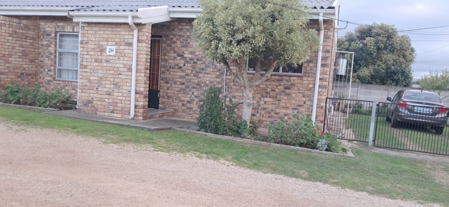 2 Bedroom Property for Sale in Bothasrus Eastern Cape